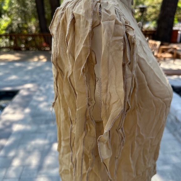 Unique Beige Top - Picture 2 of 3